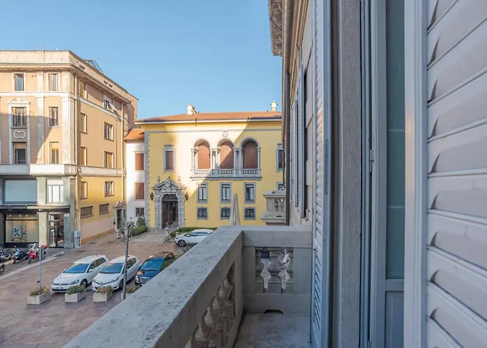 Del Duomo - By Myhomeincomo Apartmán *