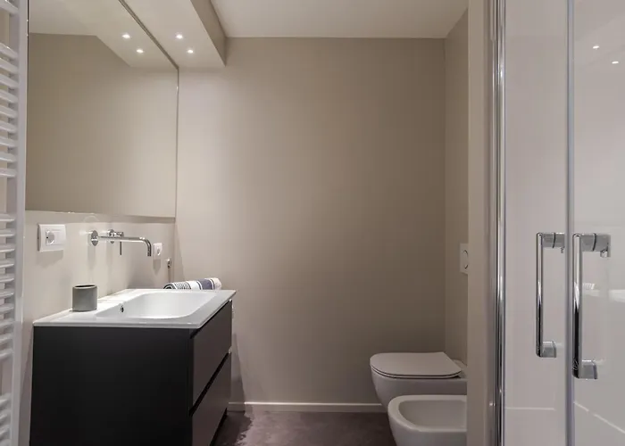 Apartmán Del Duomo - By Myhomeincomo Como